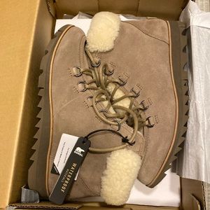 Sorel “Lacy Cozy” winter ankle boots